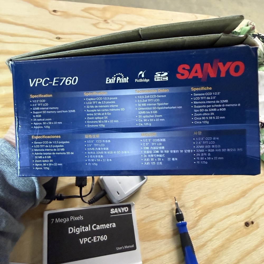 Sanyo VPC-E760 7.1MP Digital Camera Pink CCD Complete In Box Tested - Picture 2 of 11